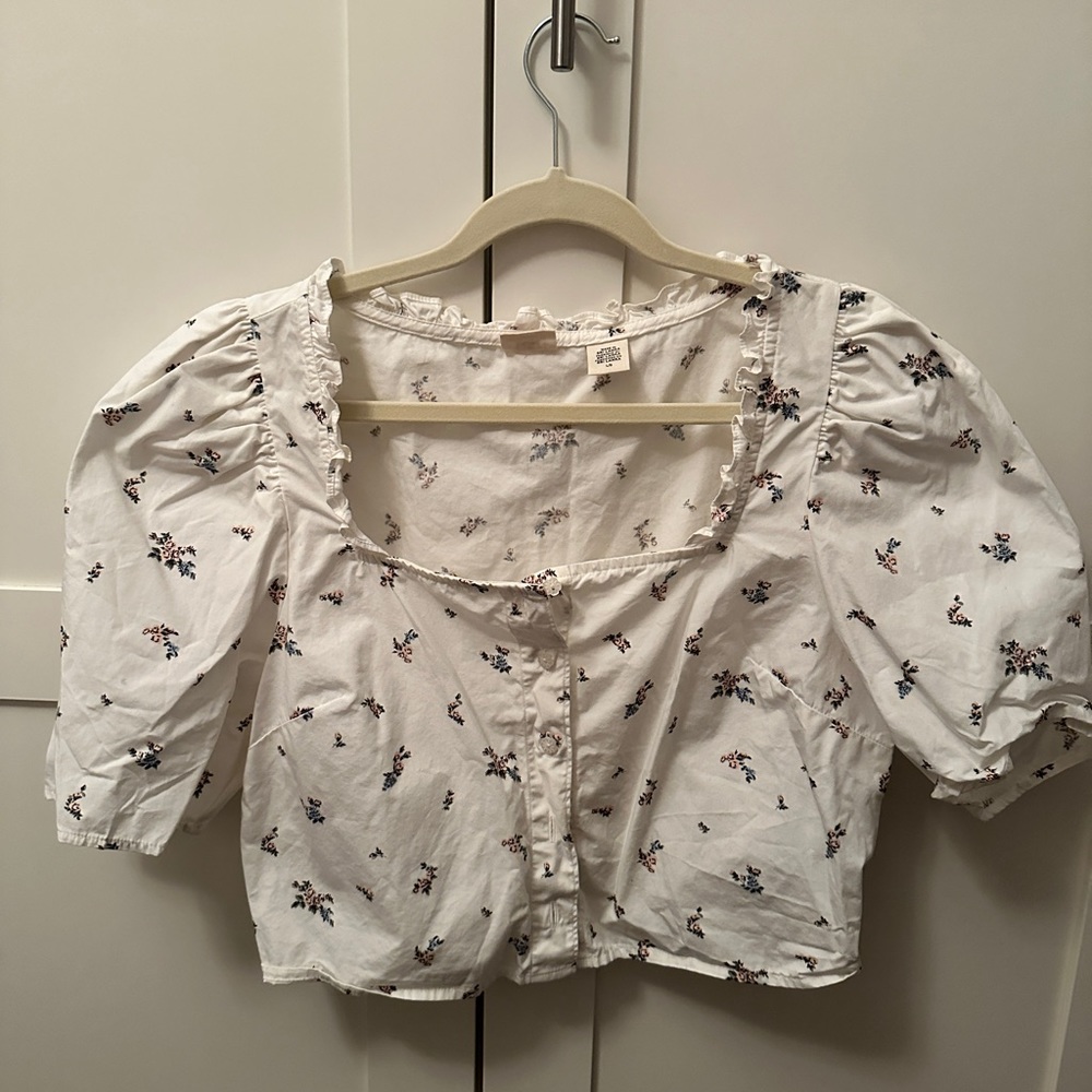 Cute summer top!